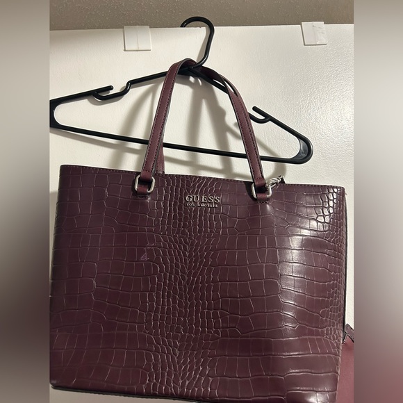 Guess Purse Tote - Picture 3 of 4